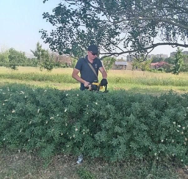 Коммунальные службы проводят работы на территории города Коммунальные службы проводят работы на территории города
