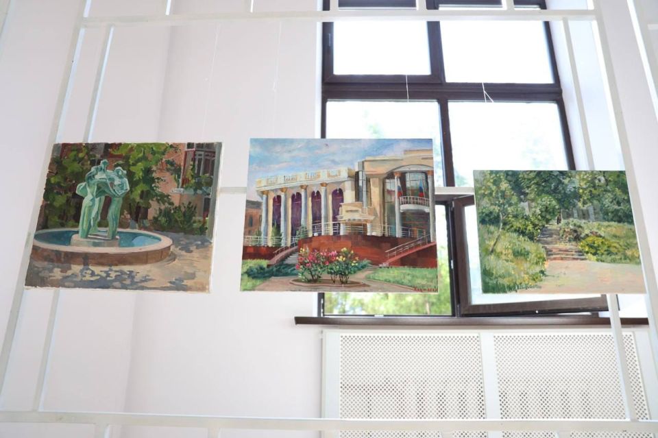 Выставка работ участников молодежного патриотического конкурса-пленэра живописных произведений и пленэрной фотографии «Место силы», посвященного 80-летию Победы в Великой Отечественной войне и Году защитников Отечества... Выставка работ участников молодежного патриотического конкурса-пленэра живописных произведений и пленэрной фотографии «Место силы», посвященного 80-летию Победы в Великой Отечественной войне и Году защитников Отечества...