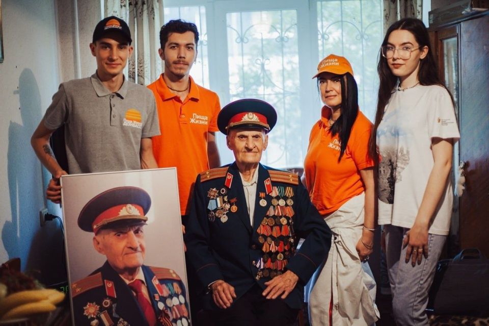 Волонтеры "Пищи Жизни" из Перми и Алчевска готовят уникальную фотовыставку Волонтеры "Пищи Жизни" из Перми и Алчевска готовят уникальную фотовыставку