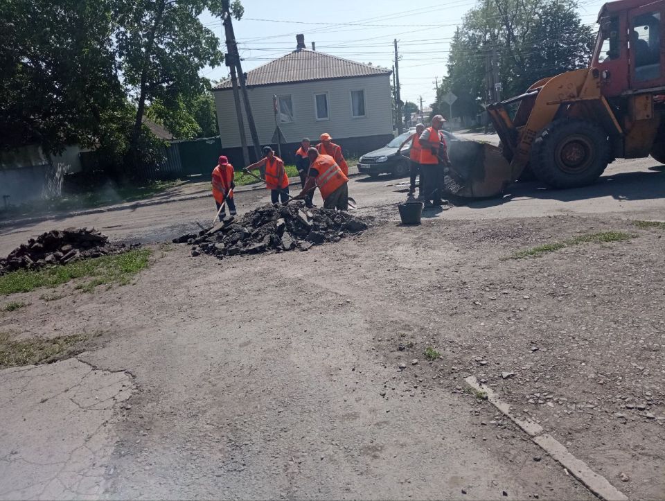 Ямочный ремонт дорожного полотна Ямочный ремонт дорожного полотна