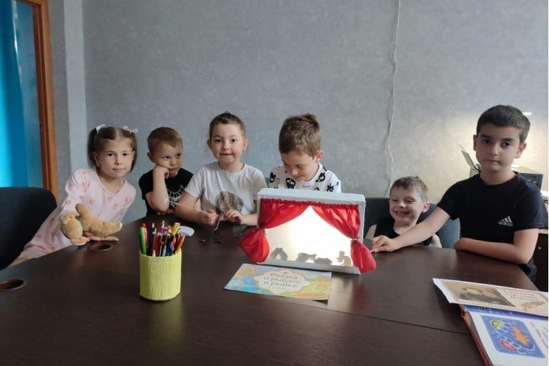 В МБУ «ЦД «Победа» была проведена литературная гостиная «Мы Пушкину наш праздник посвящаем» В МБУ «ЦД «Победа» была проведена литературная гостиная «Мы Пушкину наш праздник посвящаем»