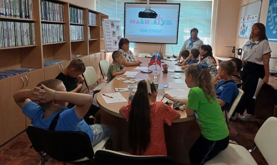 Экскурсия в центр занятости населения в Беловодском муниципальном округе Экскурсия в центр занятости населения в Беловодском муниципальном округе