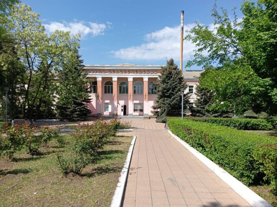 Студия "Живые статуи" Ровеньковской школы №3, под чутким руководством педагогов Натальи Муратовой, Елены Фетисовой и Дины Щербины, ярко представила свой талант на Межнациональном форуме "Родной язык - народное сокровище" Студия "Живые статуи" Ровеньковской школы №3, под чутким руководством педагогов Натальи Муратовой, Елены Фетисовой и Дины Щербины, ярко представила свой талант на Межнациональном форуме "Родной язык - народное сокровище"