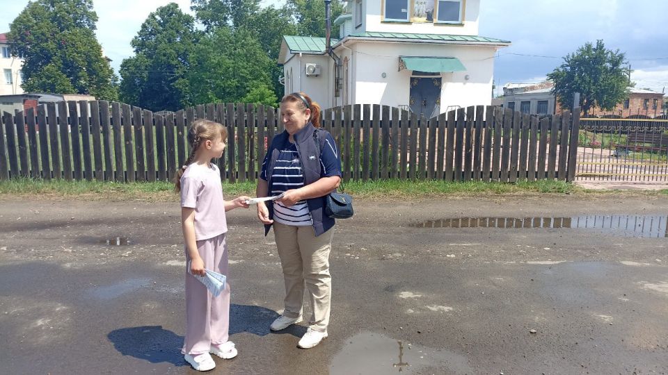 В Лозно-Александровке работники культуры организовали увлекательную уличную акцию «Экология и мы», приуроченную ко Всемирному дню окружающей среды В Лозно-Александровке работники культуры организовали увлекательную уличную акцию «Экология и мы», приуроченную ко Всемирному дню окружающей среды