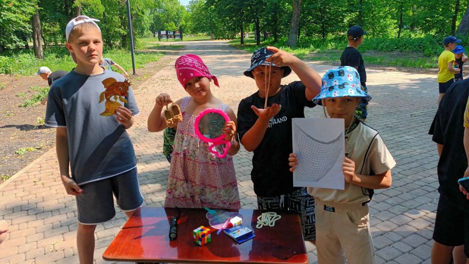 6 июня в школьной тематической площадке "Дружба" состоялся День русского языка 6 июня в школьной тематической площадке "Дружба" состоялся День русского языка