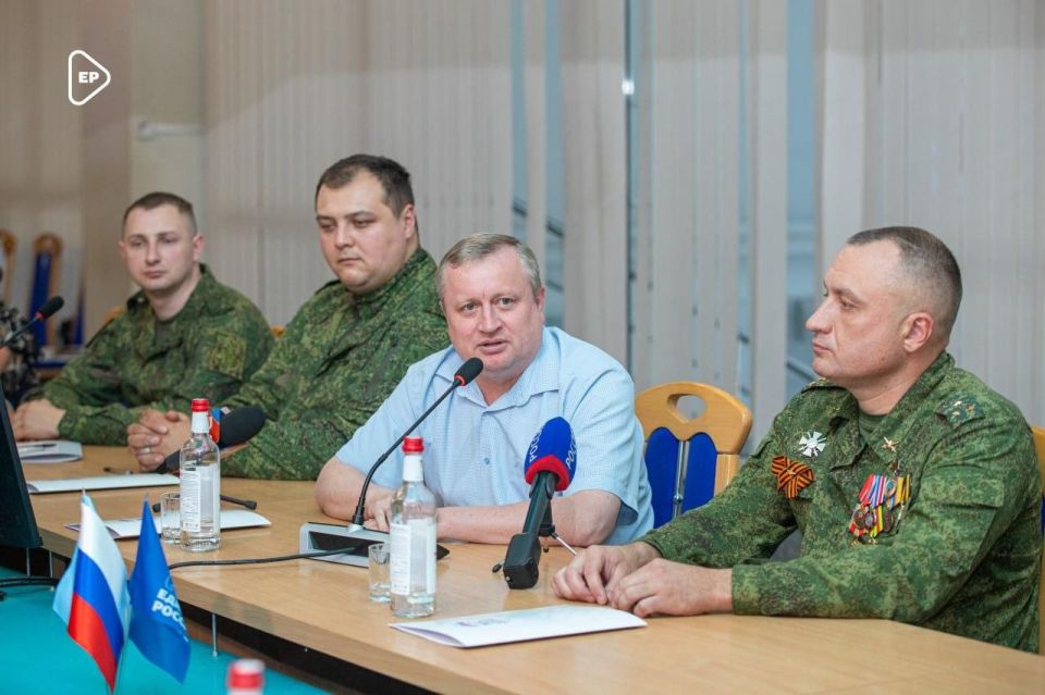 Владимир Якушев: Единая Россия вместе с Донбассом реализует проекты по восстановлению культуры и истории - их главным проводником является русский язык Владимир Якушев: Единая Россия вместе с Донбассом реализует проекты по восстановлению культуры и истории - их главным проводником является русский язык