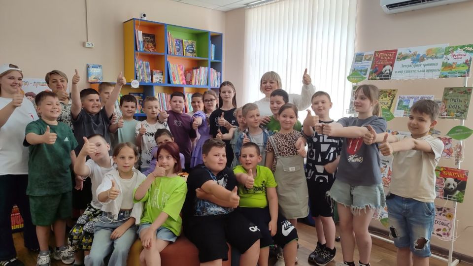 В модельной библиотеке МБУ "АГЦБС" для школьников пришкольной летней тематической площадки " Планета детства" ГБОУ ЛНР "АОШ №1 - лицей им. Олега Кошевого" состоялось сказочное путешествие "По следам Пушкинских сказок"... В модельной библиотеке МБУ "АГЦБС" для школьников пришкольной летней тематической площадки " Планета детства" ГБОУ ЛНР "АОШ №1 - лицей им. Олега Кошевого" состоялось сказочное путешествие "По следам Пушкинских сказок"...