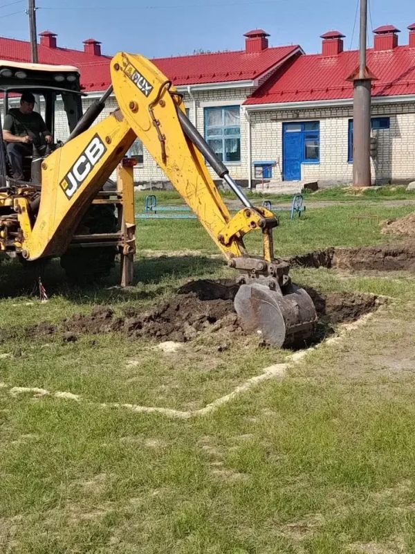 Воронежская область ремонтирует теплосети в школе Новопсковского округа Воронежская область ремонтирует теплосети в школе Новопсковского округа
