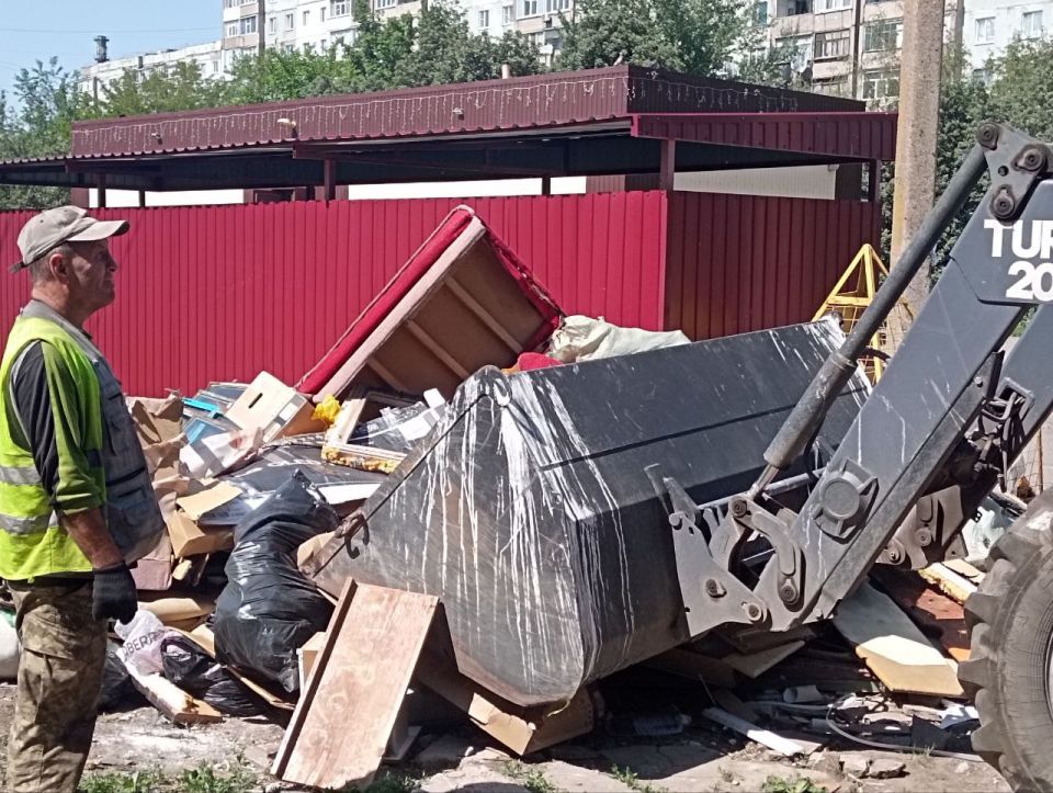 Андрей Рубанцов: В городском округе город Ровеньки продолжается ликвидация несанкционированных свалок мусора Андрей Рубанцов: В городском округе город Ровеньки продолжается ликвидация несанкционированных свалок мусора