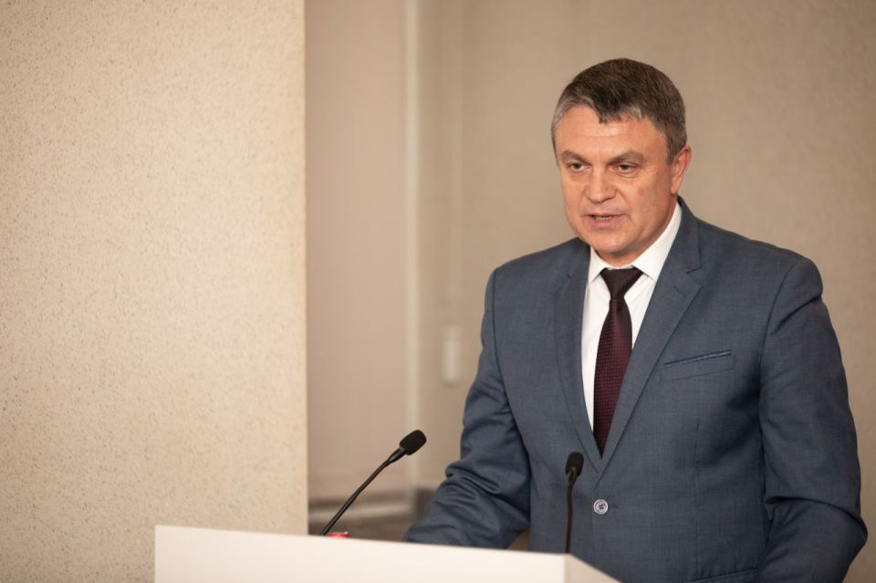 В Луганске прошло второе мероприятие в рамках федерального проекта «ПолитЗавод» В Луганске прошло второе мероприятие в рамках федерального проекта «ПолитЗавод»
