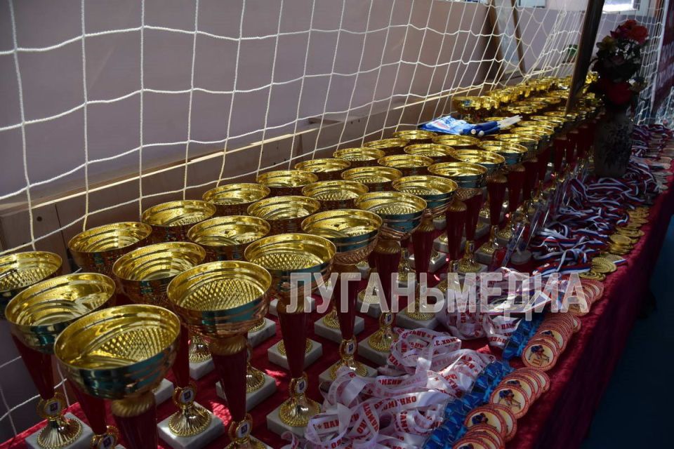 В Алчевске стартовал республиканский турнир по самбо «Памяти заслуженного тренера, мастера спорта СССР, основателя самбо в Алчевске Василия Евтуховича Хоменко» В Алчевске стартовал республиканский турнир по самбо «Памяти заслуженного тренера, мастера спорта СССР, основателя самбо в Алчевске Василия Евтуховича Хоменко»