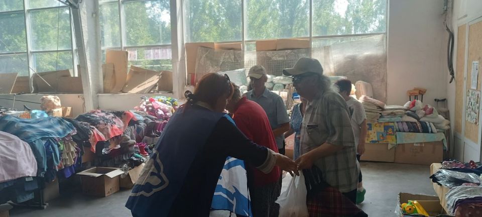 В честь Пушкинского дня "Единая Россия" в Рубежном устроила чтения стихов великого русского поэта В честь Пушкинского дня "Единая Россия" в Рубежном устроила чтения стихов великого русского поэта