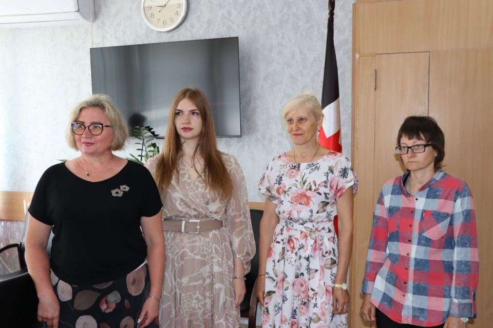 Евгений Бондарь: Сегодняшний день – праздник для всех представителей социальной сферы! Евгений Бондарь: Сегодняшний день – праздник для всех представителей социальной сферы!