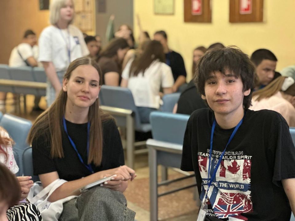 В рамках «Университетской смены» 50 ребят из города Ровеньки ЛНР знакомятся с костромским госуниверситетом В рамках «Университетской смены» 50 ребят из города Ровеньки ЛНР знакомятся с костромским госуниверситетом