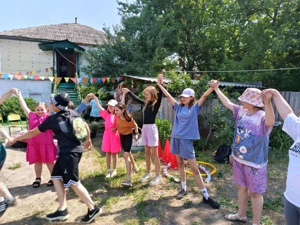 На Троицу - сама Земля-матушка именинница! На Троицу - сама Земля-матушка именинница!