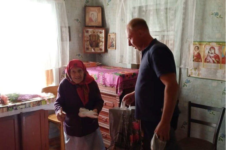 В селе Новоборовицы принимает поздравления с 90-летием жительница населённого пункта Зоя Голубничая В селе Новоборовицы принимает поздравления с 90-летием жительница населённого пункта Зоя Голубничая