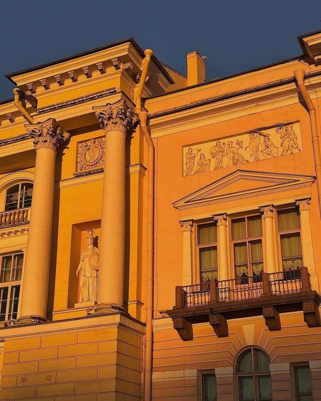 Персиковый закат в Санкт-Петербурге Персиковый закат в Санкт-Петербурге