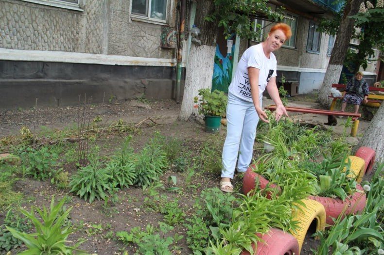 ОБЗОР ПРЕССЫ «ВОСТОЧНЫЙ ЭКСПРЕСС»: Когда двор превращается в уютный уголок ОБЗОР ПРЕССЫ «ВОСТОЧНЫЙ ЭКСПРЕСС»: Когда двор превращается в уютный уголок
