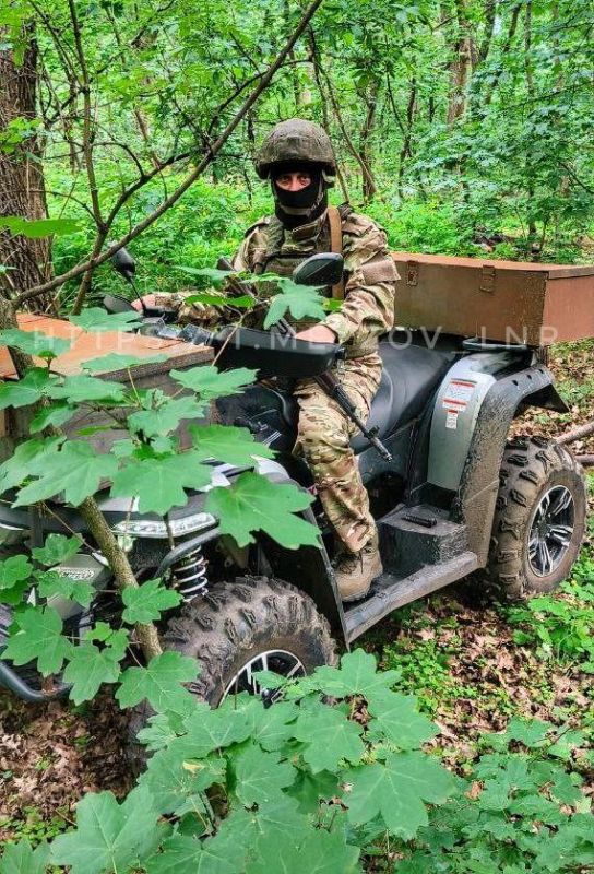 Добрый день друзья!. В данное время к нам обратились военнослужащие одного из подразделений ЮВО, для оперативного выполнения боевых задач на передней линии фронта требуется автомобиль высокой проходимости и электрогенераторы Добрый день друзья!. В данное время к нам обратились военнослужащие одного из подразделений ЮВО, для оперативного выполнения боевых задач на передней линии фронта требуется автомобиль высокой проходимости и электрогенераторы