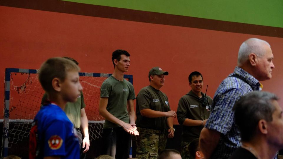 В преддверии Дня России в Луганске состоялось Первенство борцовского клуба «ТИГР» по греко-римской борьбе В преддверии Дня России в Луганске состоялось Первенство борцовского клуба «ТИГР» по греко-римской борьбе