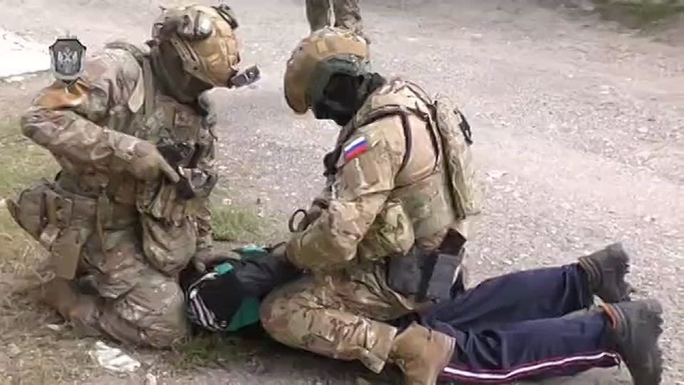 Андрей Марочко: УФСБ России по Луганской Народной Республике пресечена противоправная деятельность гражданина Украины, осуществившего в интересах СБУ собирание сведений военного характера