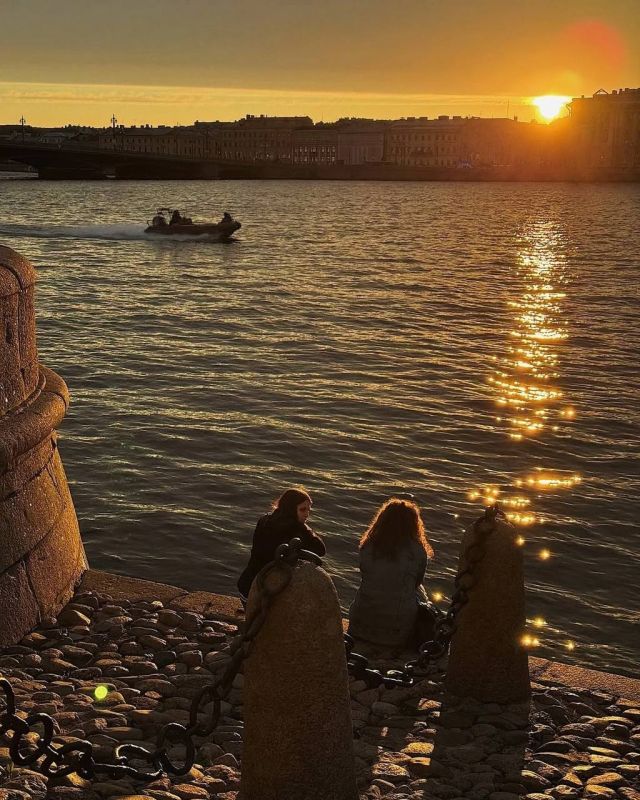Персиковый закат в Санкт-Петербурге Персиковый закат в Санкт-Петербурге