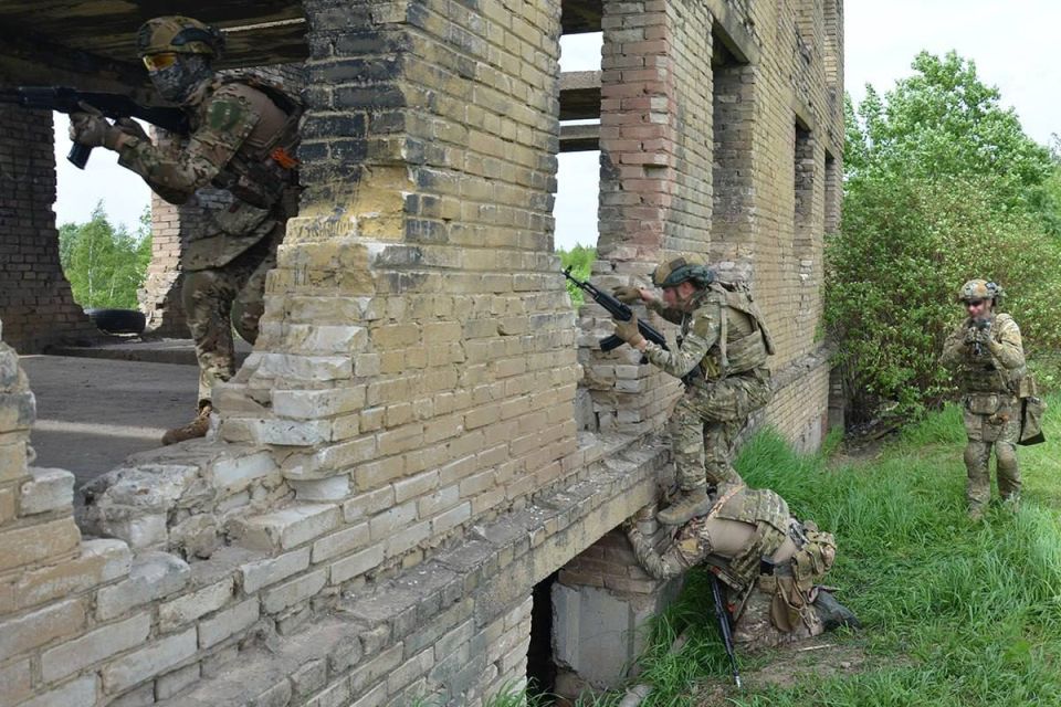 Инструкторы Центра «ВОИН» подготовили курсантов Военного университета Инструкторы Центра «ВОИН» подготовили курсантов Военного университета