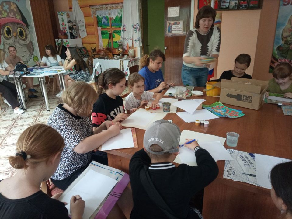 На Краснодонщине продолжают свою работу пришкольные детские площадки! На Краснодонщине продолжают свою работу пришкольные детские площадки!