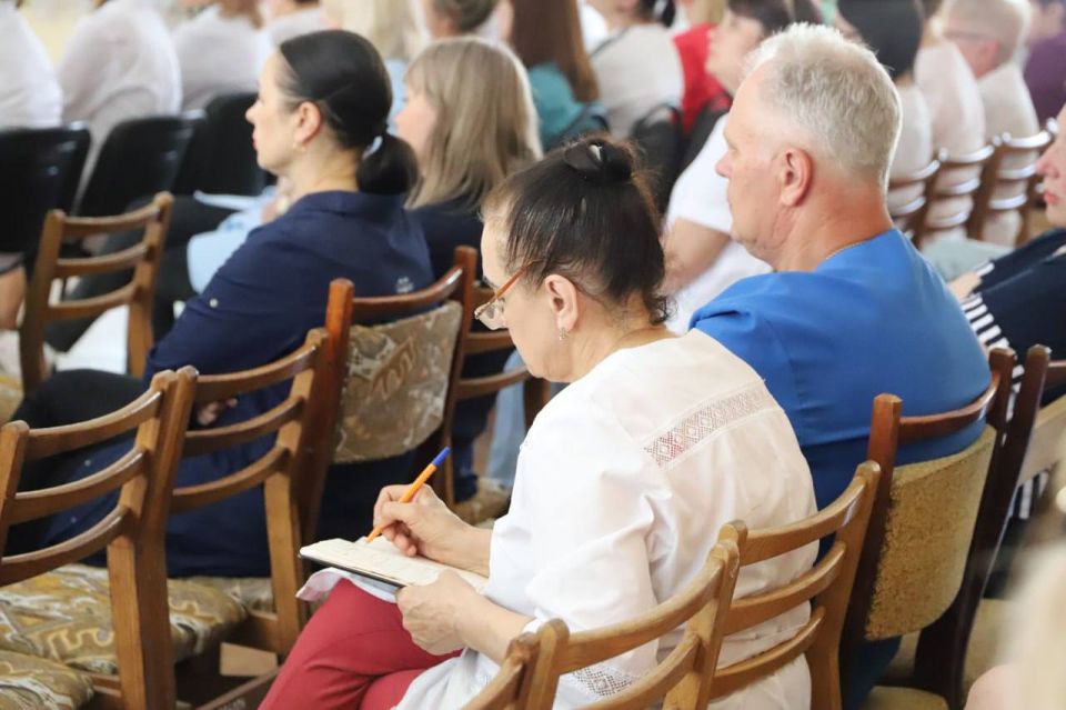 На встрече с сотрудниками луганской больницы представитель УБК МВД по Луганской Народной Республике рассказал о кибербезопасности На встрече с сотрудниками луганской больницы представитель УБК МВД по Луганской Народной Республике рассказал о кибербезопасности
