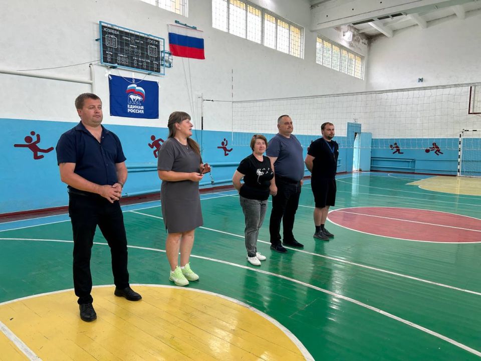 При поддержке Главы Администрации Троицкого муниципального образования Троицкий муниципальный округ Резниковой Ларисы Васильевны и председателя совета Троицкого муниципального округа Нечепуренко Юрия Александровича... При поддержке Главы Администрации Троицкого муниципального образования Троицкий муниципальный округ Резниковой Ларисы Васильевны и председателя совета Троицкого муниципального округа Нечепуренко Юрия Александровича...