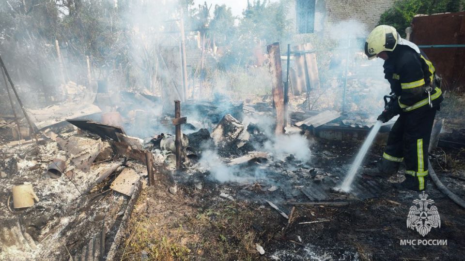 Будь осторожен с огнём на природе! 19 из 26 пожаров в ЛНР произошли на открытых территориях Будь осторожен с огнём на природе! 19 из 26 пожаров в ЛНР произошли на открытых территориях