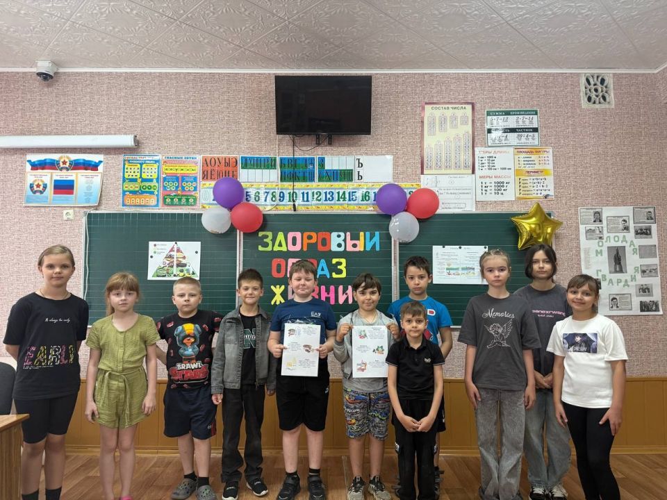 На Краснодонщине продолжают свою работу пришкольные детские площадки! На Краснодонщине продолжают свою работу пришкольные детские площадки!