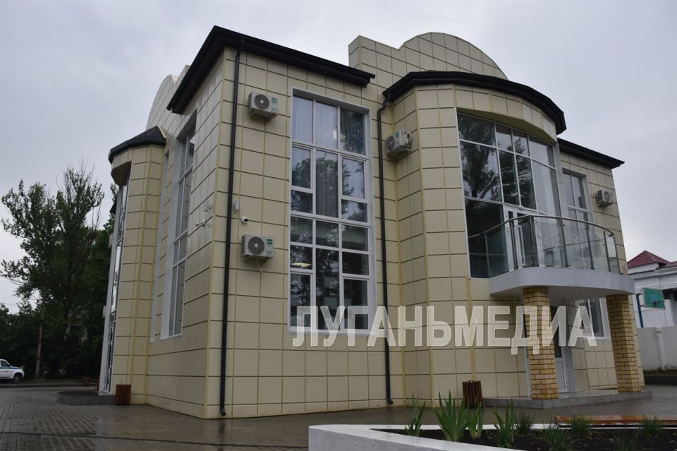 В Антраците открылся Дворец торжественных событий В Антраците открылся Дворец торжественных событий