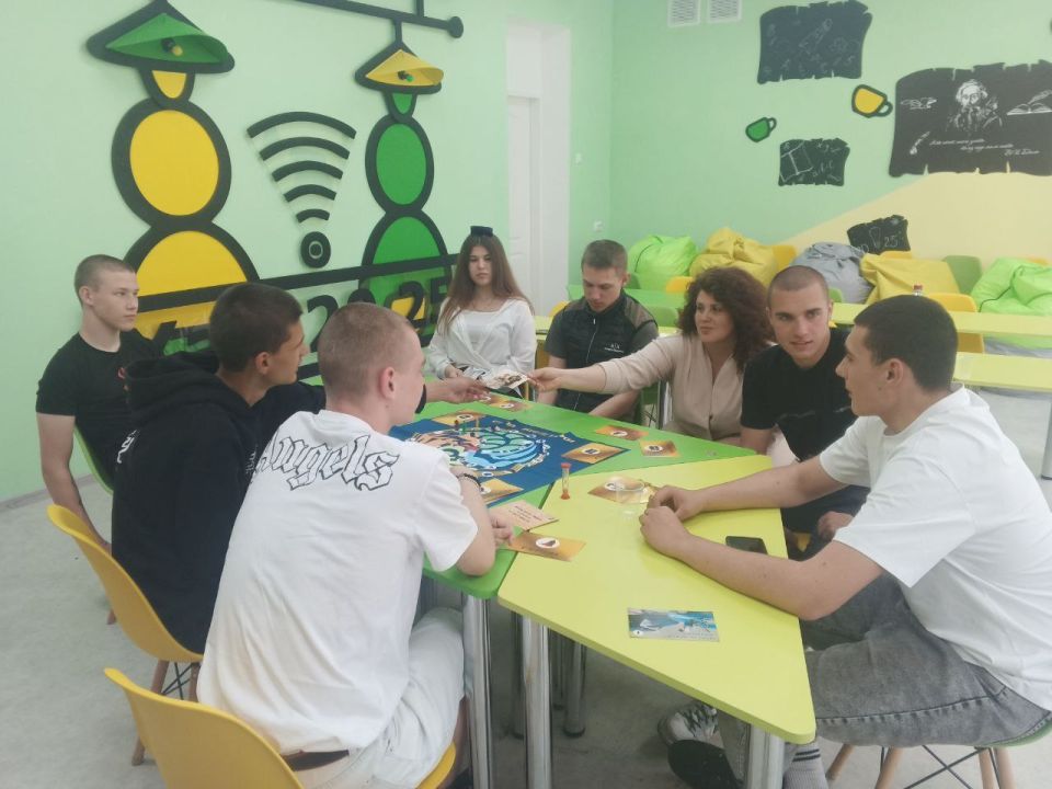 "Сила Кинетики": Игра, которая научила говорить без слов "Сила Кинетики": Игра, которая научила говорить без слов