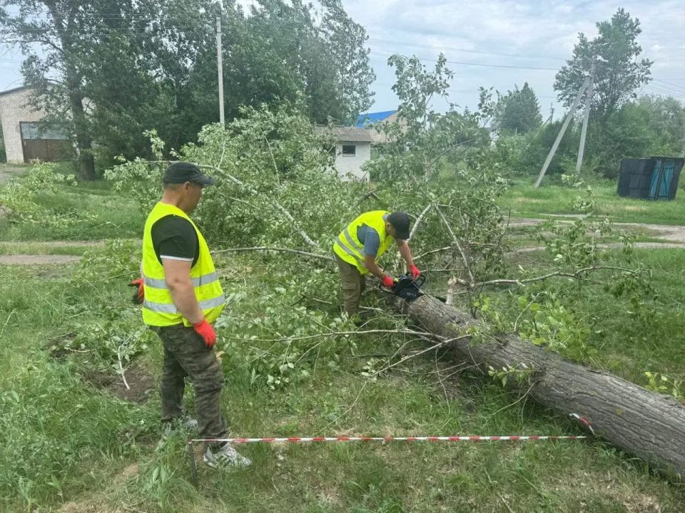 Воронежские строители ремонтируют отопление в Роговской школе Воронежские строители ремонтируют отопление в Роговской школе