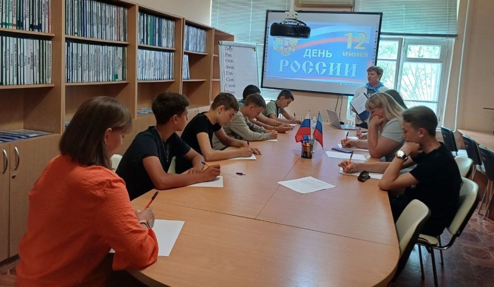 В Беловодском МО прошла встреча на тему «Россия начинается с меня» В Беловодском МО прошла встреча на тему «Россия начинается с меня»
