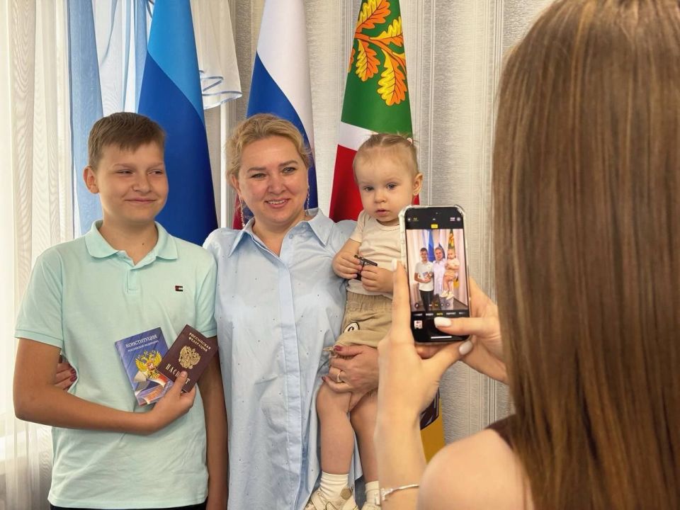 Сергей Колягин: В преддверии Дня России вместе с представителями отдела МВД РФ «Первомайский» выполнили важную миссию Сергей Колягин: В преддверии Дня России вместе с представителями отдела МВД РФ «Первомайский» выполнили важную миссию