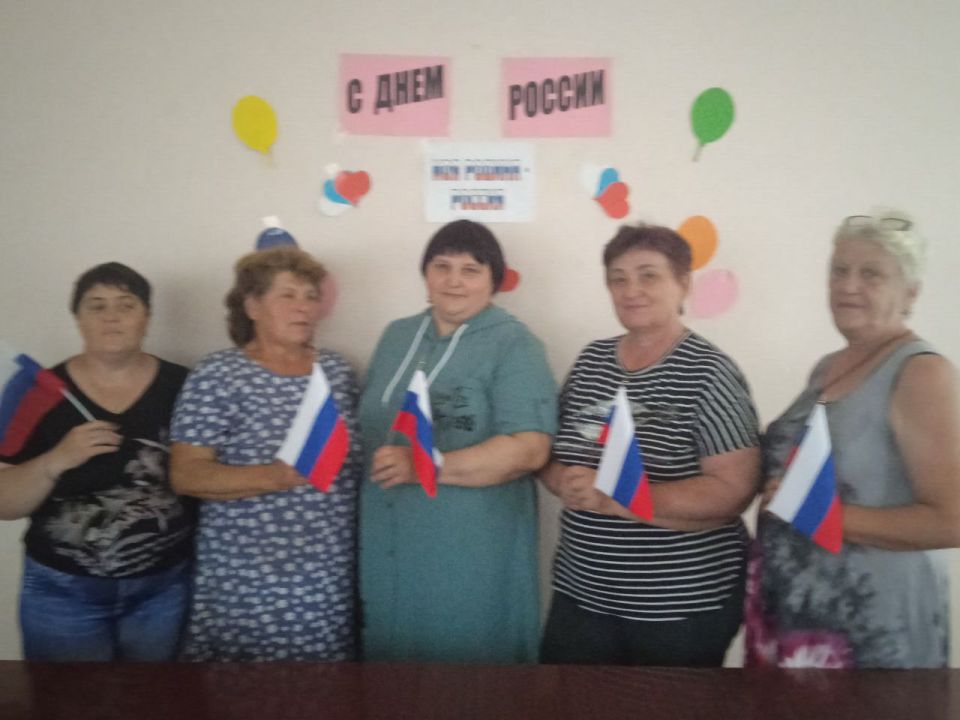 В пгт Северный прошёл тематический час ко Дню России «Моя Родина — Россия» В пгт Северный прошёл тематический час ко Дню России «Моя Родина — Россия»