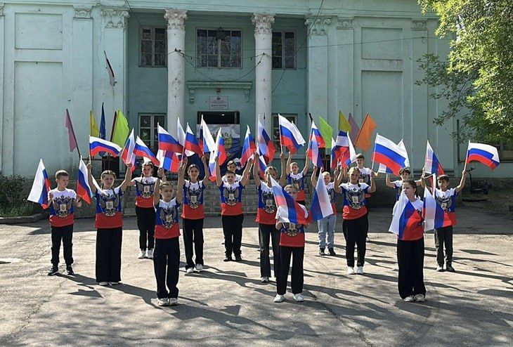 В населённых пунктах Краснодонщины провели праздничные мероприятия, посвященные Дню России В населённых пунктах Краснодонщины провели праздничные мероприятия, посвященные Дню России