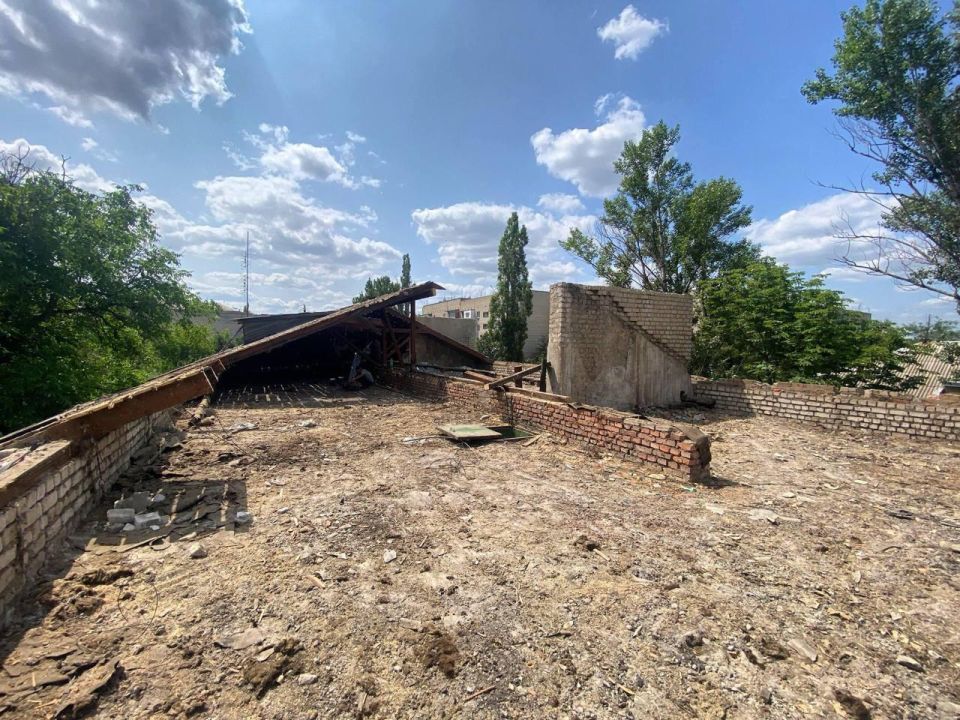 Ульяновцы начали капитальный ремонт многоквартирного дома в Лутугино Ульяновцы начали капитальный ремонт многоквартирного дома в Лутугино