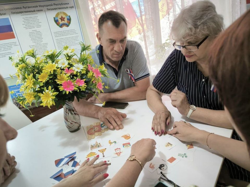 12 июня наша страна отмечает один из главных государственных праздников – День России 12 июня наша страна отмечает один из главных государственных праздников – День России