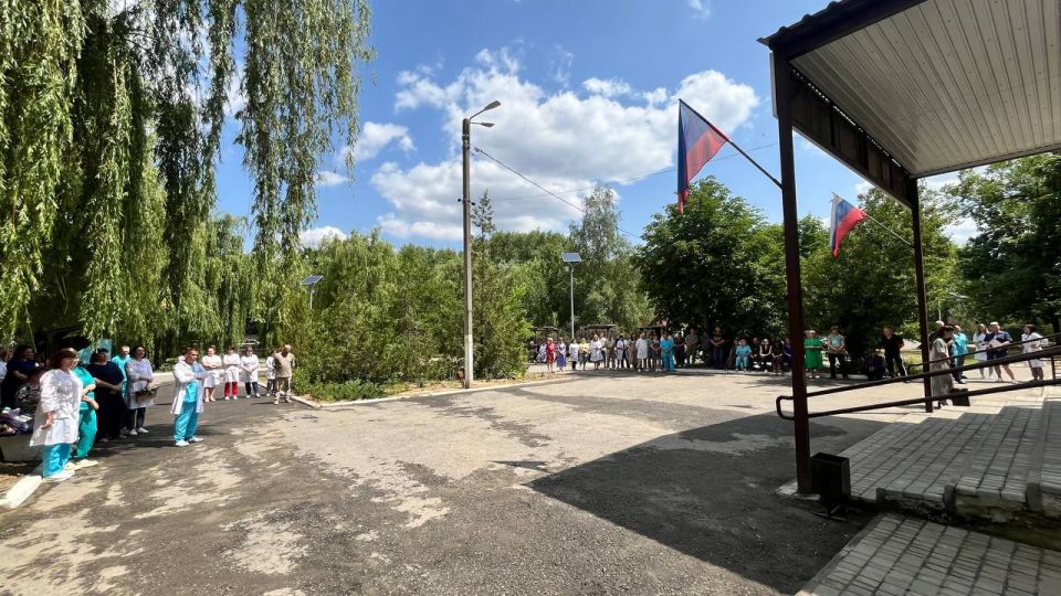 Альберт Зинченко: Сегодня в преддверии Дня медицинского работника состоялось торжественное мероприятие в стенах Станично-Луганской центральной районной больницы Альберт Зинченко: Сегодня в преддверии Дня медицинского работника состоялось торжественное мероприятие в стенах Станично-Луганской центральной районной больницы