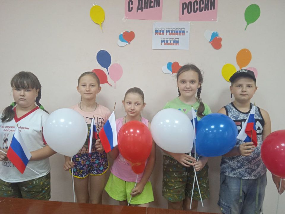В пгт Северный прошёл тематический час ко Дню России «Моя Родина — Россия» В пгт Северный прошёл тематический час ко Дню России «Моя Родина — Россия»