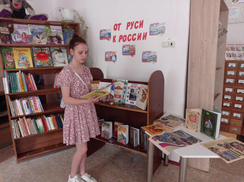 12 июня отмечается День России – один из главных государственных праздников в стране 12 июня отмечается День России – один из главных государственных праздников в стране