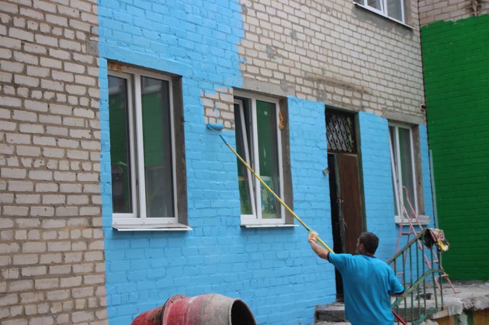 По народной программе «Единой России» в Лисичанске продолжается ремонт ясли-сада «Светлячок» и водовода По народной программе «Единой России» в Лисичанске продолжается ремонт ясли-сада «Светлячок» и водовода