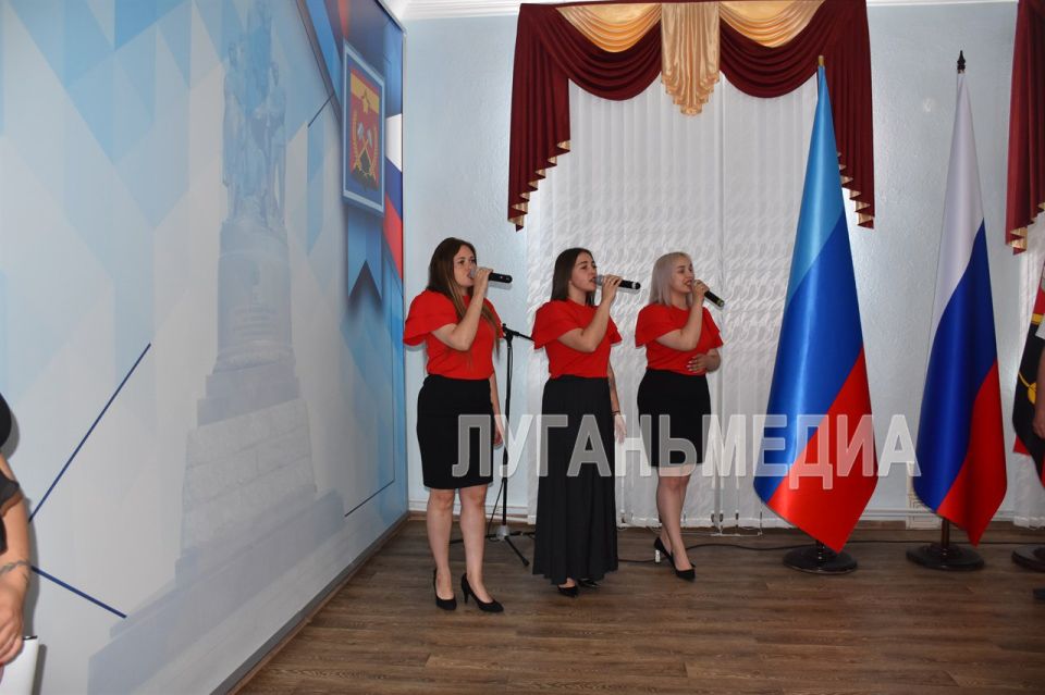 В Краснодонском муниципальном округе чествовали медиков В Краснодонском муниципальном округе чествовали медиков