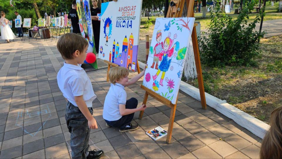 Фестиваль «С Россией – навсегда!» прошел в городском парке Фестиваль «С Россией – навсегда!» прошел в городском парке