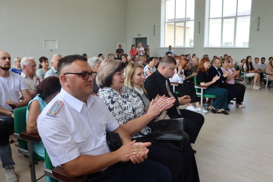 Северодончане отметили один из самых значимых праздников нашей страны — День России Северодончане отметили один из самых значимых праздников нашей страны — День России