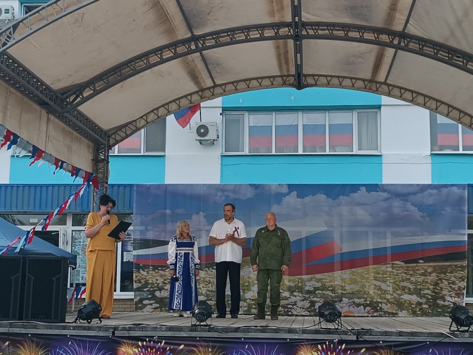 Праздничная программа в Суходольске Праздничная программа в Суходольске