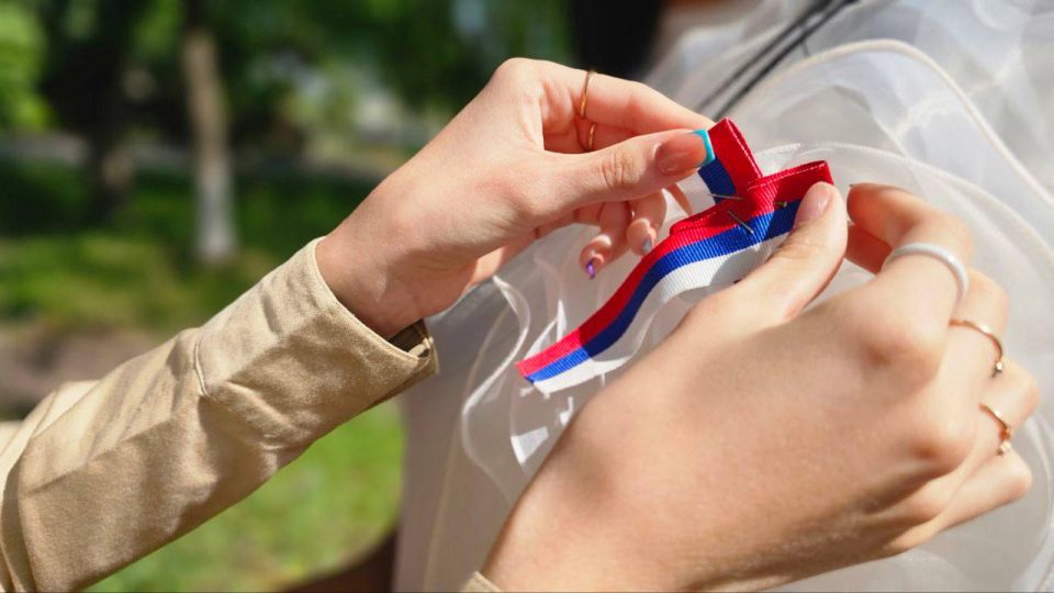 День России – праздник, объединяющий сердца! День России – праздник, объединяющий сердца!